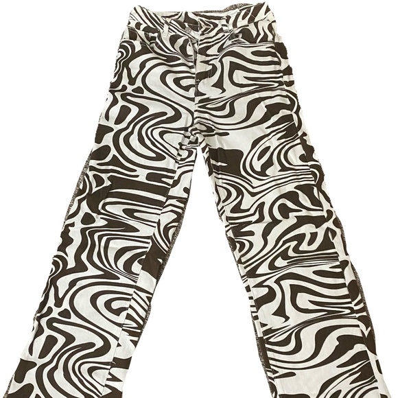 Jeans - Picture 1 of 2